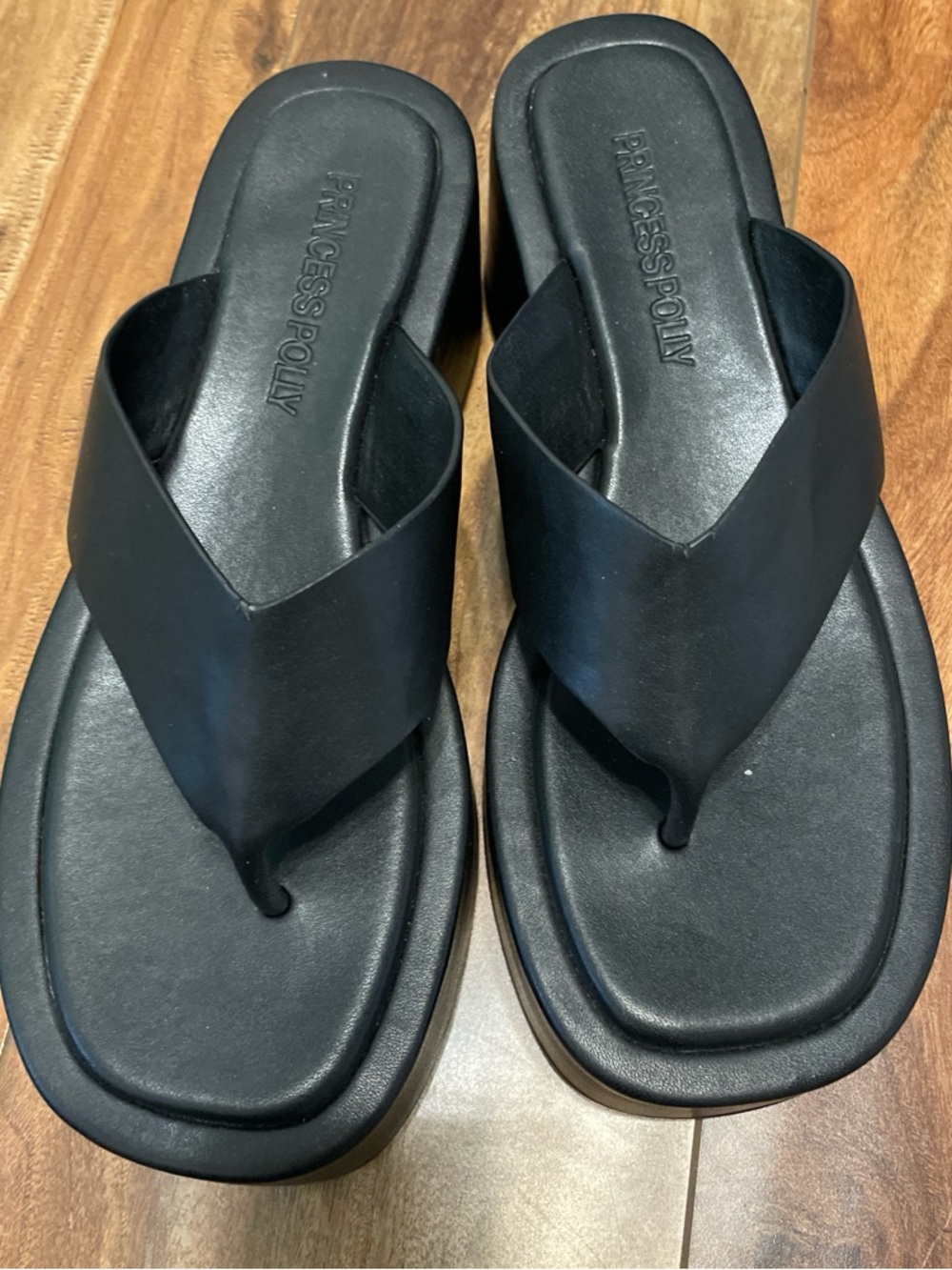 Princess Polly Black V-Strip Platform Flip Flops